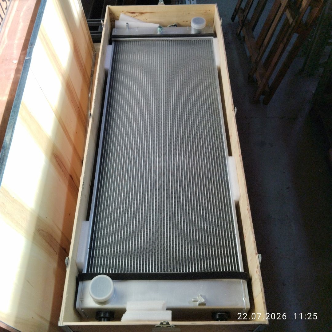 Радиатор системы охлаждения ДВС S8800323 PC400-7 Shimitsu для спецтехники 