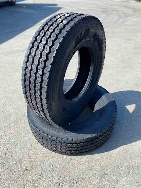 Шина пневмо 315/80 R22.5 Apollo Endu Trax MA TL для спецтехники Шина пневмо 315/80 R22.5 Apollo Endu Trax MA TL для спецтехники