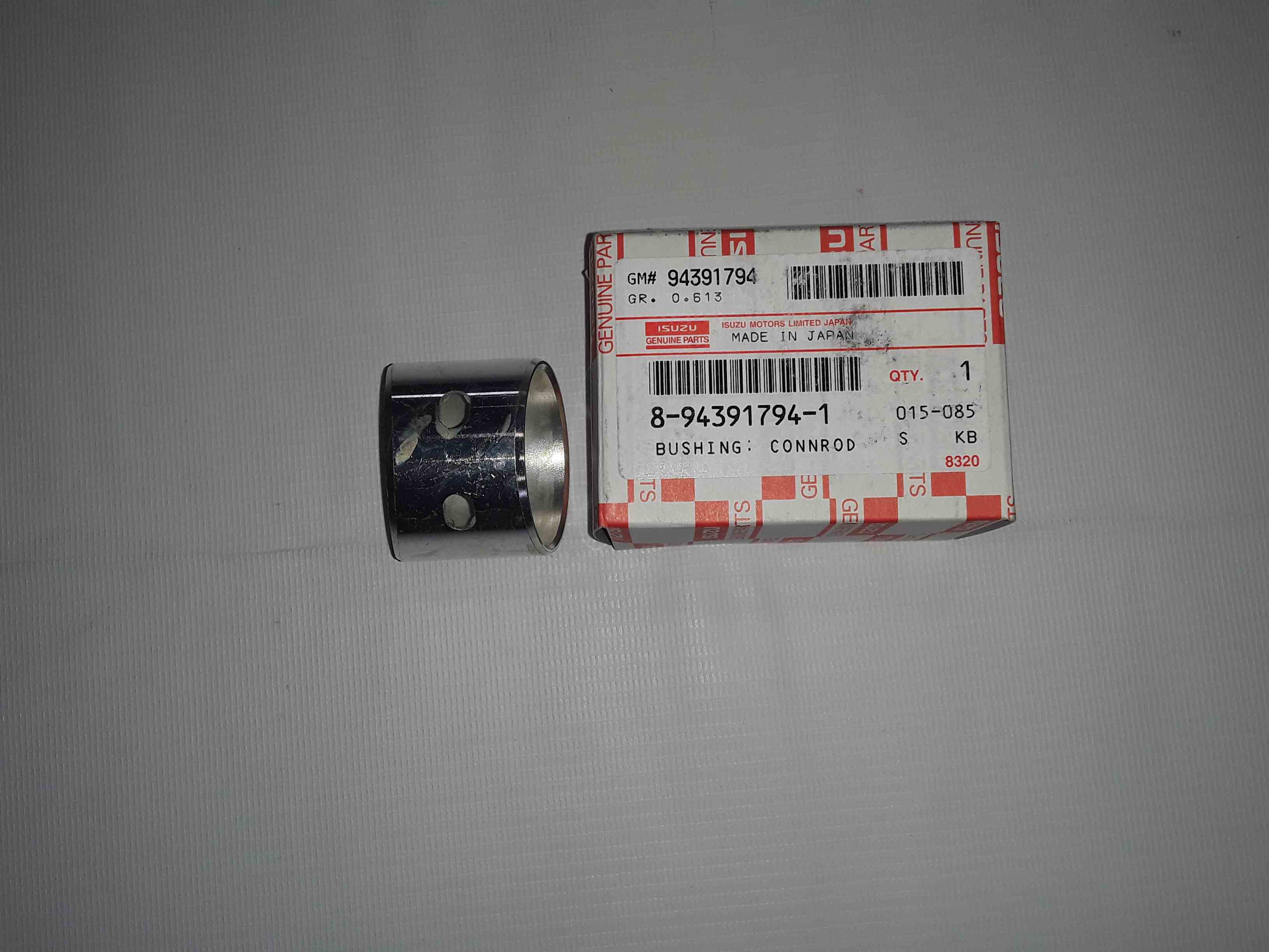 Втулка шатуна 8943917941 4HK1, 6HK1 ISUZU   для спецтехники 