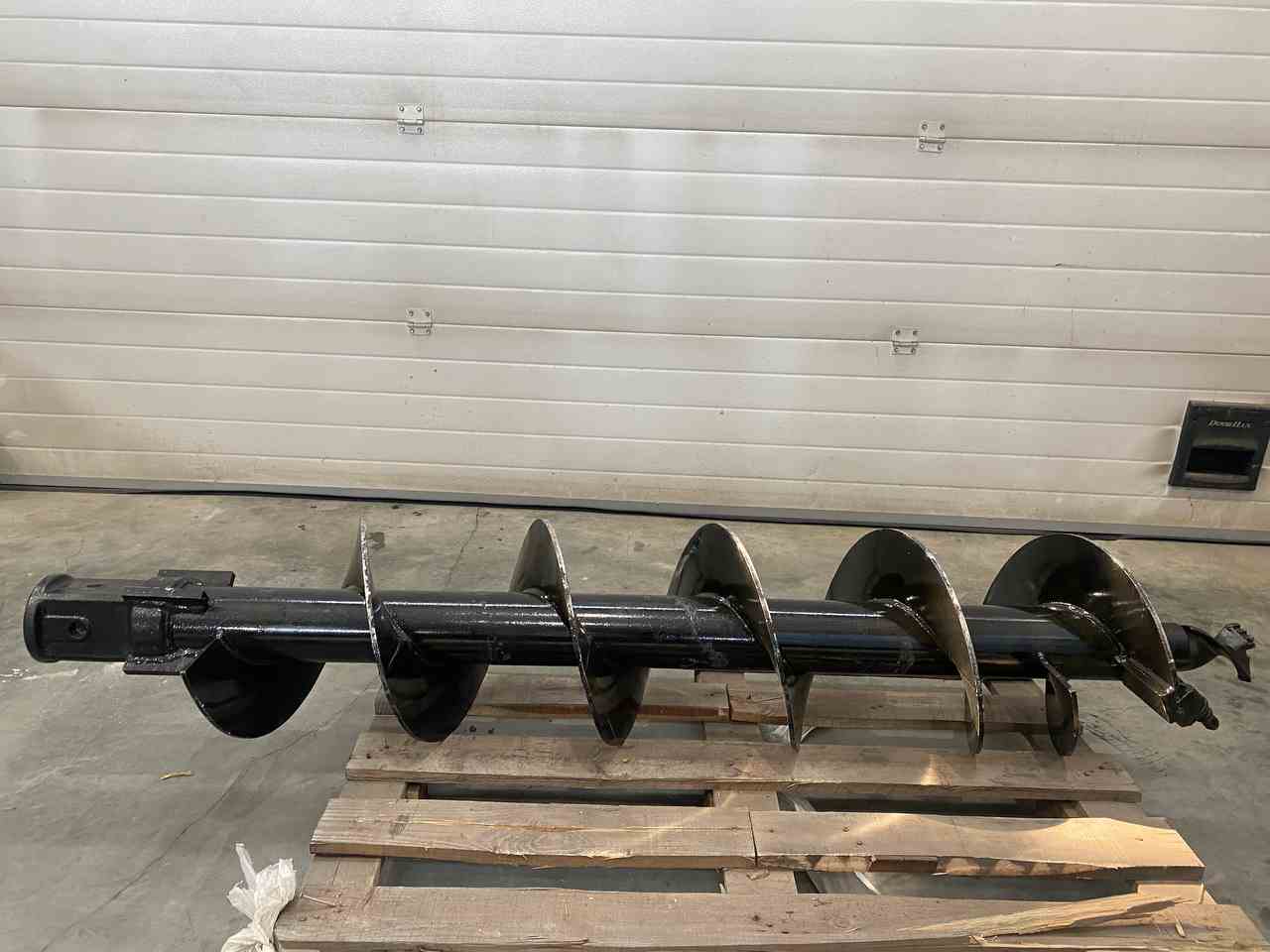 Шнековый бур BRD350F Black Rock для спецтехники Шнековый бур BRD350F Black Rock для спецтехники